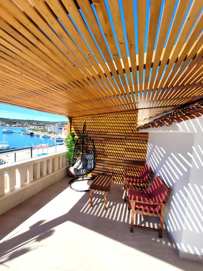 Kupinica Apartment Vinišće Kültér fotó